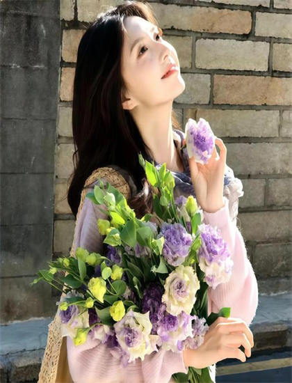 《竞女》人物解析：配角的精彩演绎与功能作用 理解角色塑造的艺术